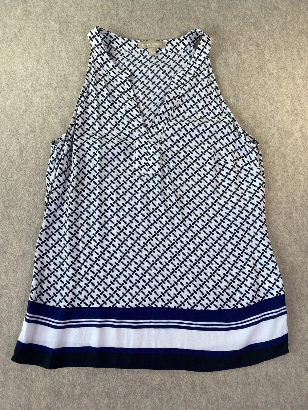 Banana Republic‎ Viscose Blue & White Patterned Sleeveless Halter Neck Top